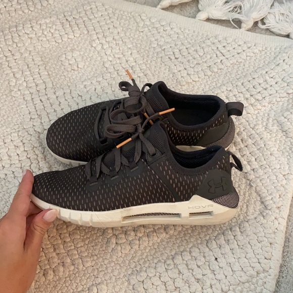 Like new! HOVR SLK Training shoe - Picture 5 of 5